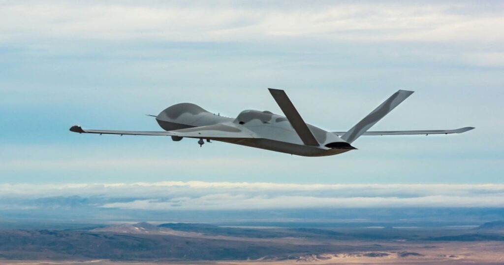 F-22 Raptor, MQ-20 drone complete manned-unmanned flight exercise